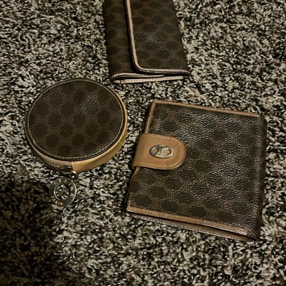 Needs some love been used, Celine Macadam coins purse, key holder and Wallet - Picture 2 of 6